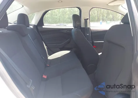 2017 Ford Focus S from USA, damaged, VIN 1FADP3E22HL239493